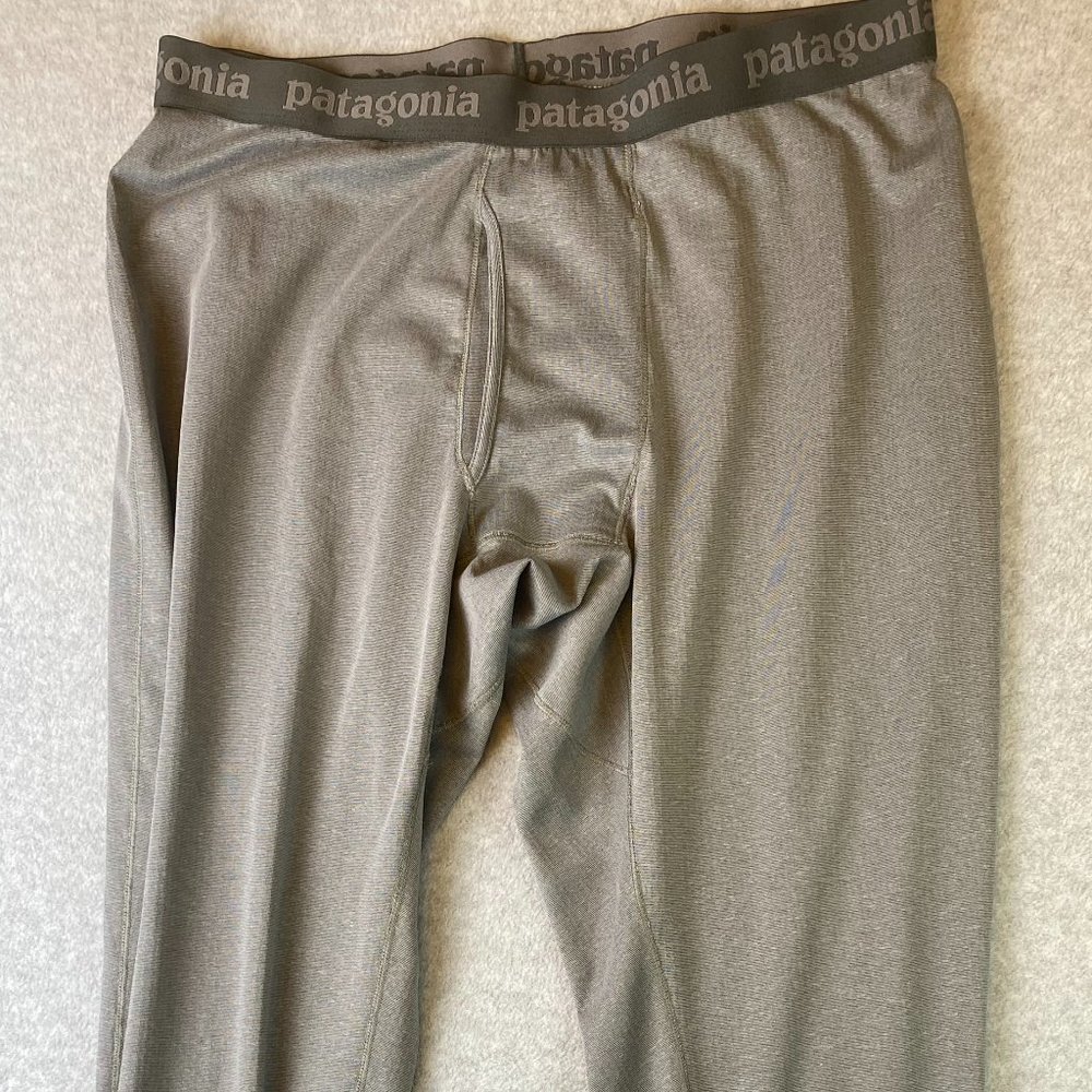 Patagonia Men's Large Capilene Midweight - Light Grey Base Layer Bottom